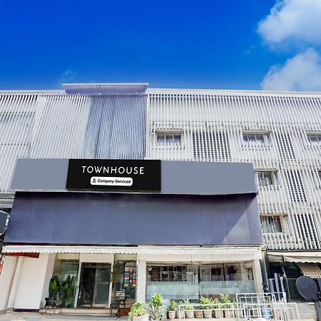 Super Townhouse Khar The Unicontinental Mumbai Exterior foto