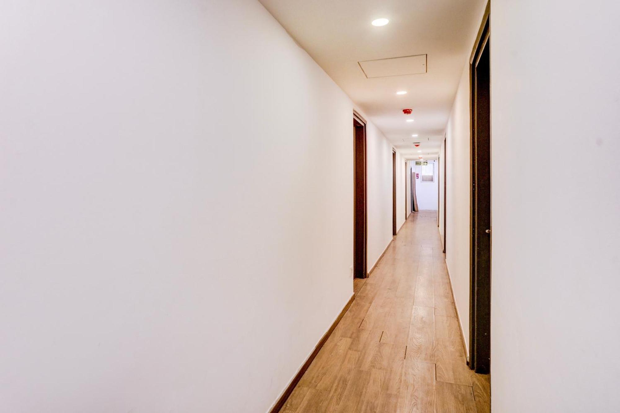 Super Townhouse Khar The Unicontinental Mumbai Exterior foto