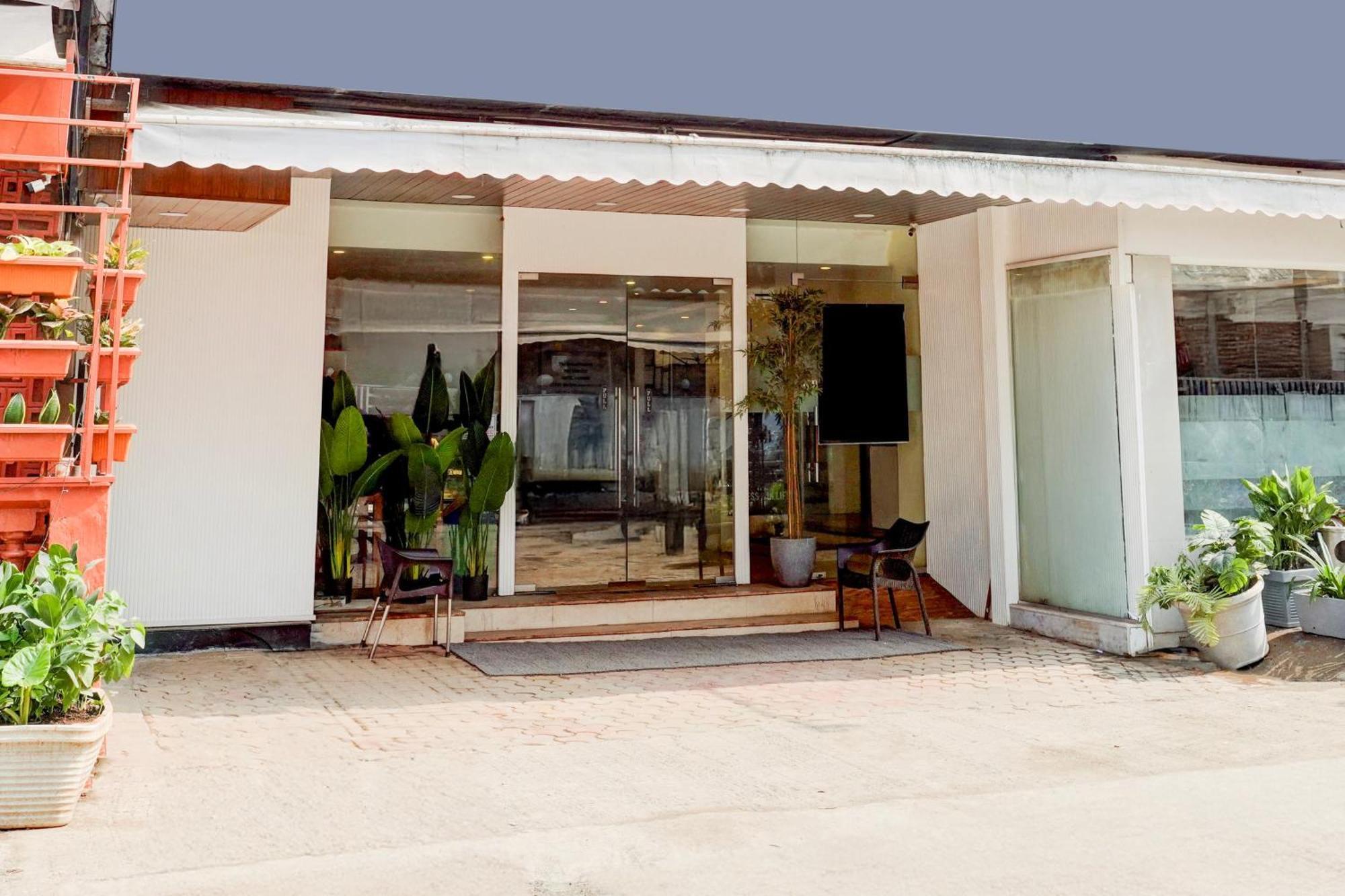 Super Townhouse Khar The Unicontinental Mumbai Exterior foto
